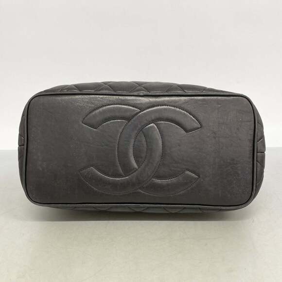 CHANEL Black Lambskin Leather Tote Bag - Picture 3 of 14